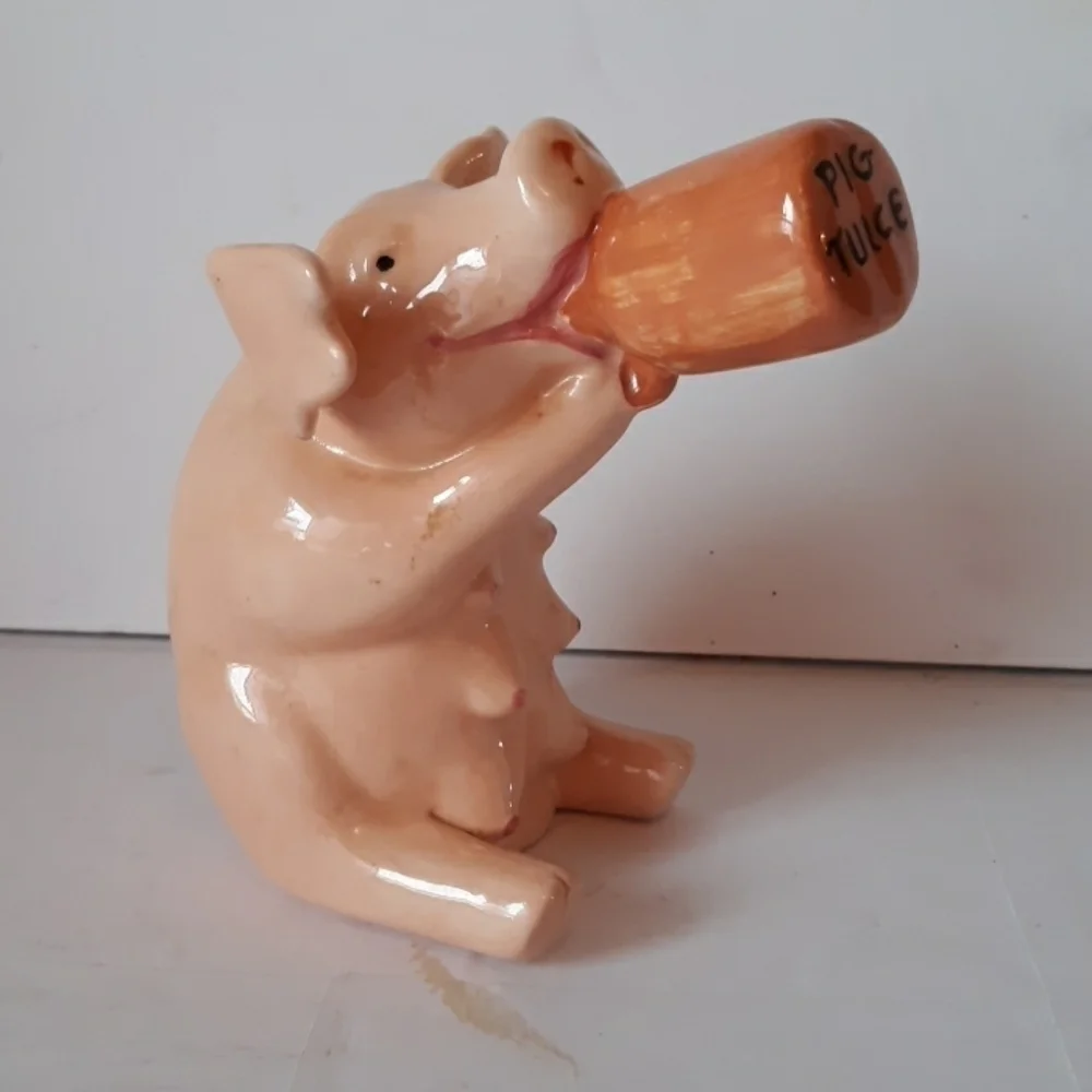 Vintage 1970s ceramic pig juice figurine